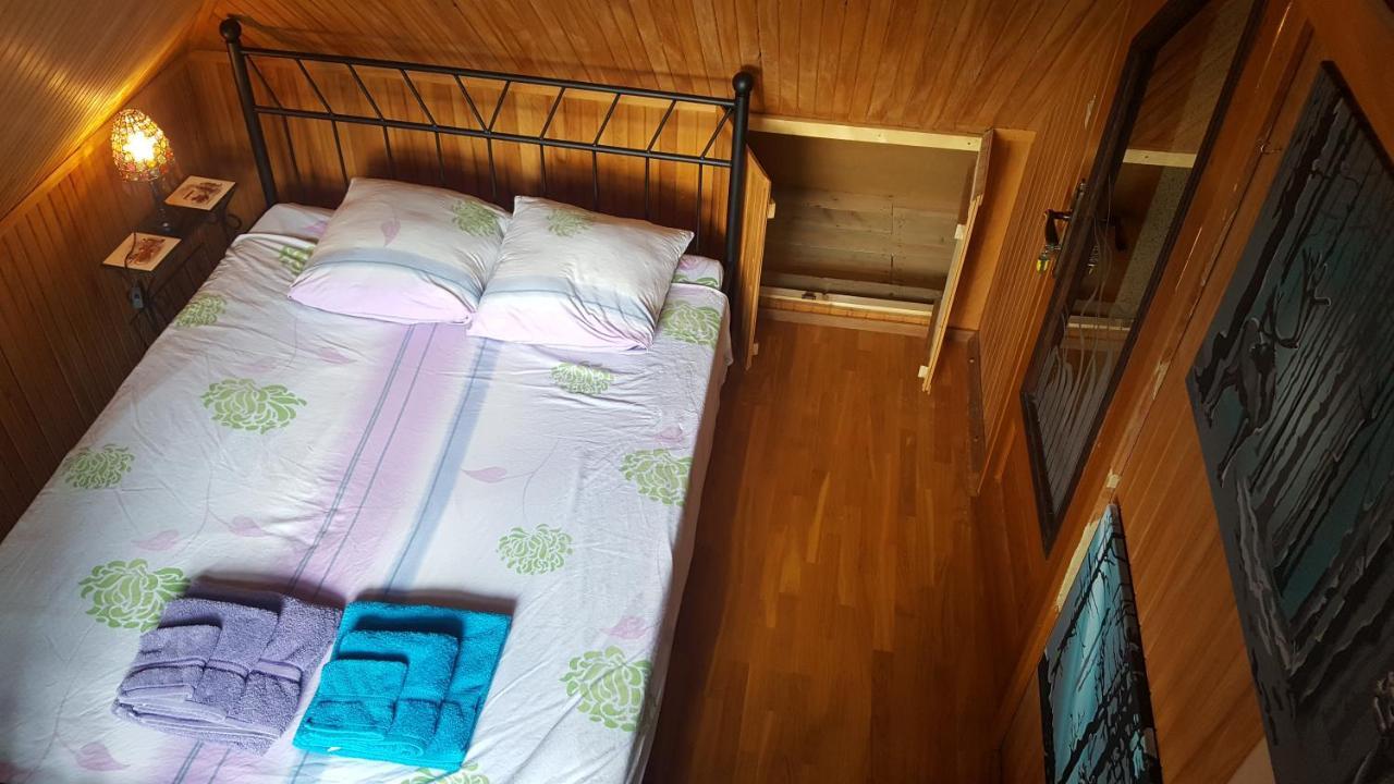 Peahen Residence Σιγκούλντα Εξωτερικό φωτογραφία
